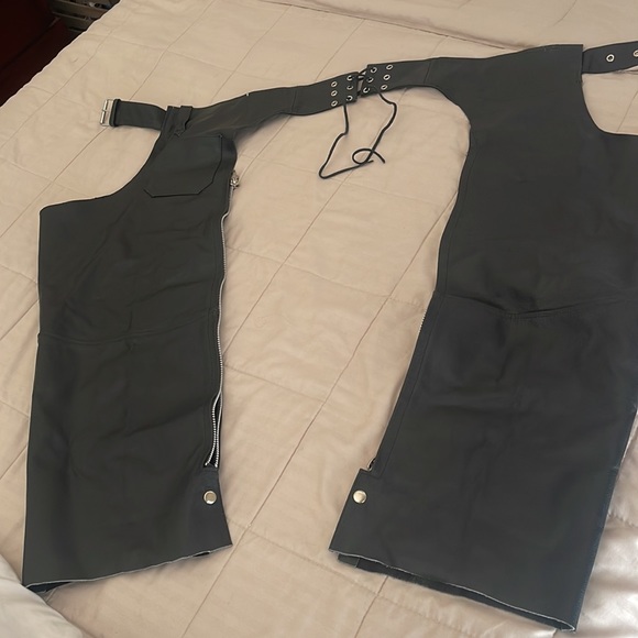 XL Leather Chaps - Picture 4 of 7